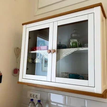 Les Hirondelles 2 * Ermoupoli