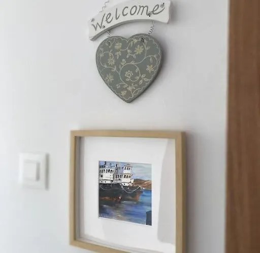 Les Hirondelles 2 Ermoupoli