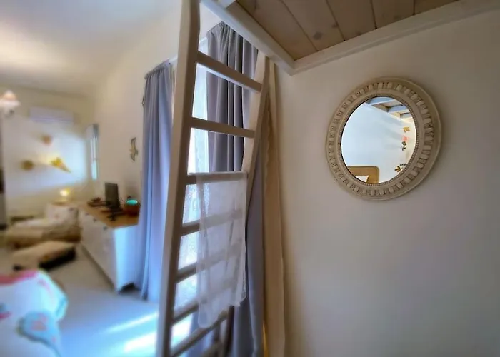 Les Hirondelles 2 Ermoupoli