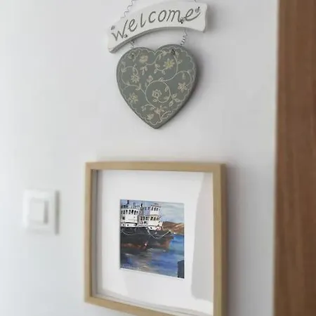 Les Hirondelles 2 Ermoupoli